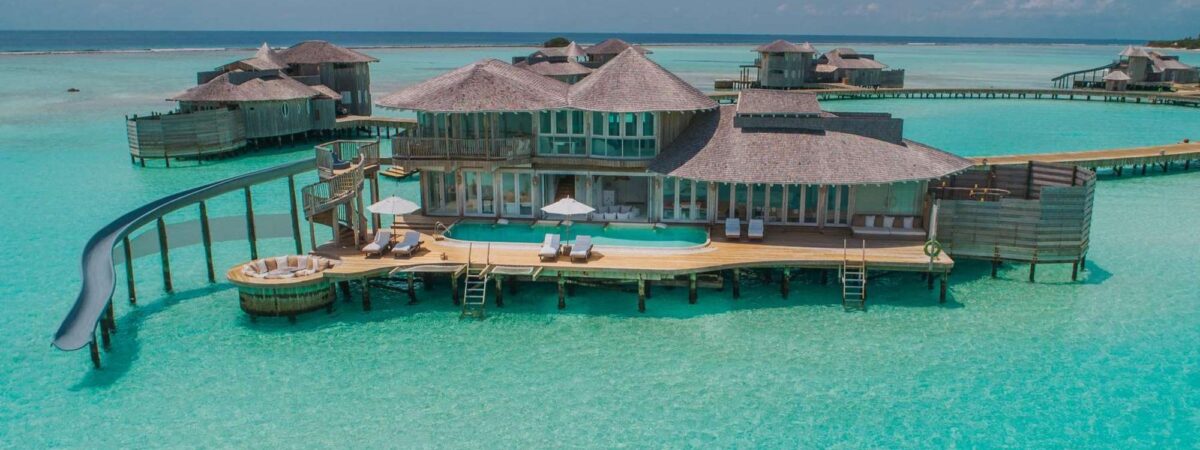 Travel to The Very Best Maldives Luxury Resorts