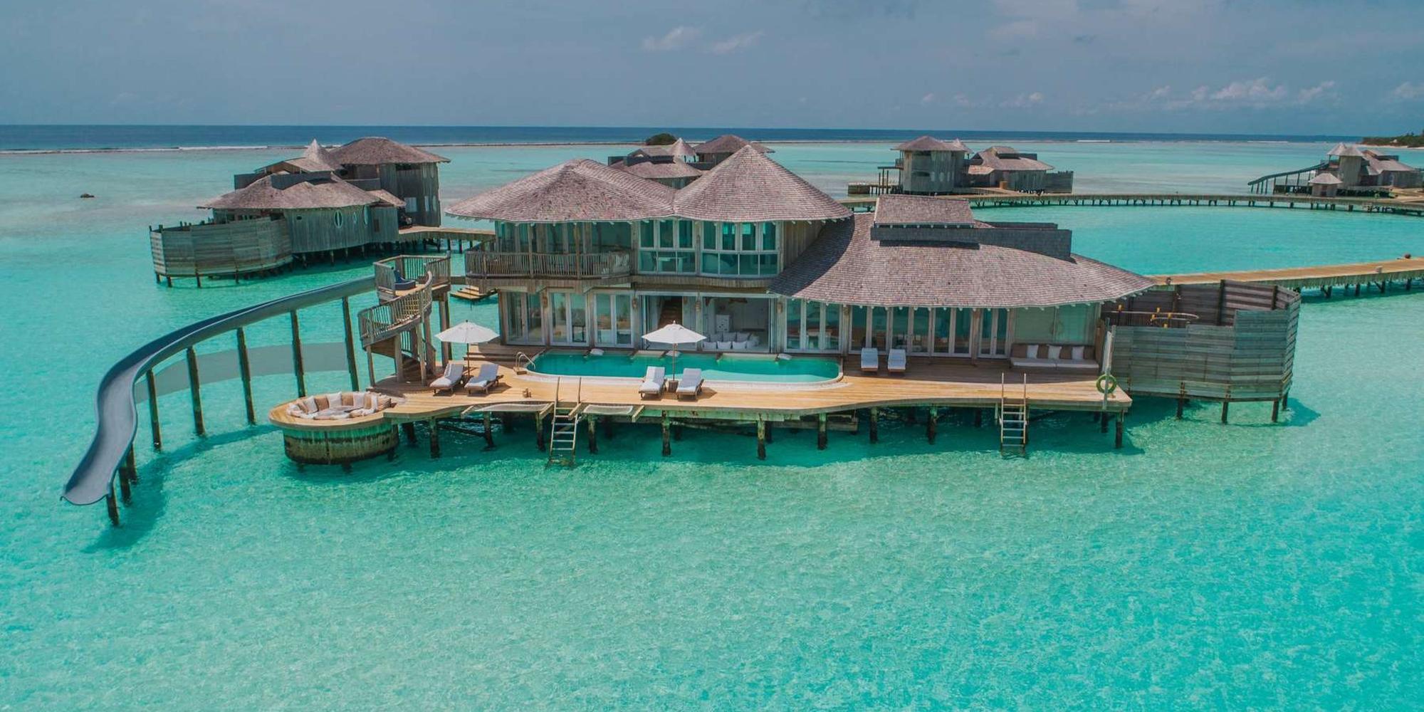 Travel to The Very Best Maldives Luxury Resorts