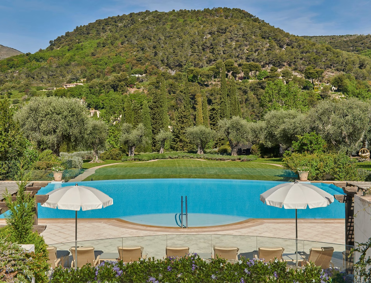 The spacious gardens and design of the overall resort offer parents ease of mind, and children freedom to explore. Luxury Wellness Travel in the French Riviera