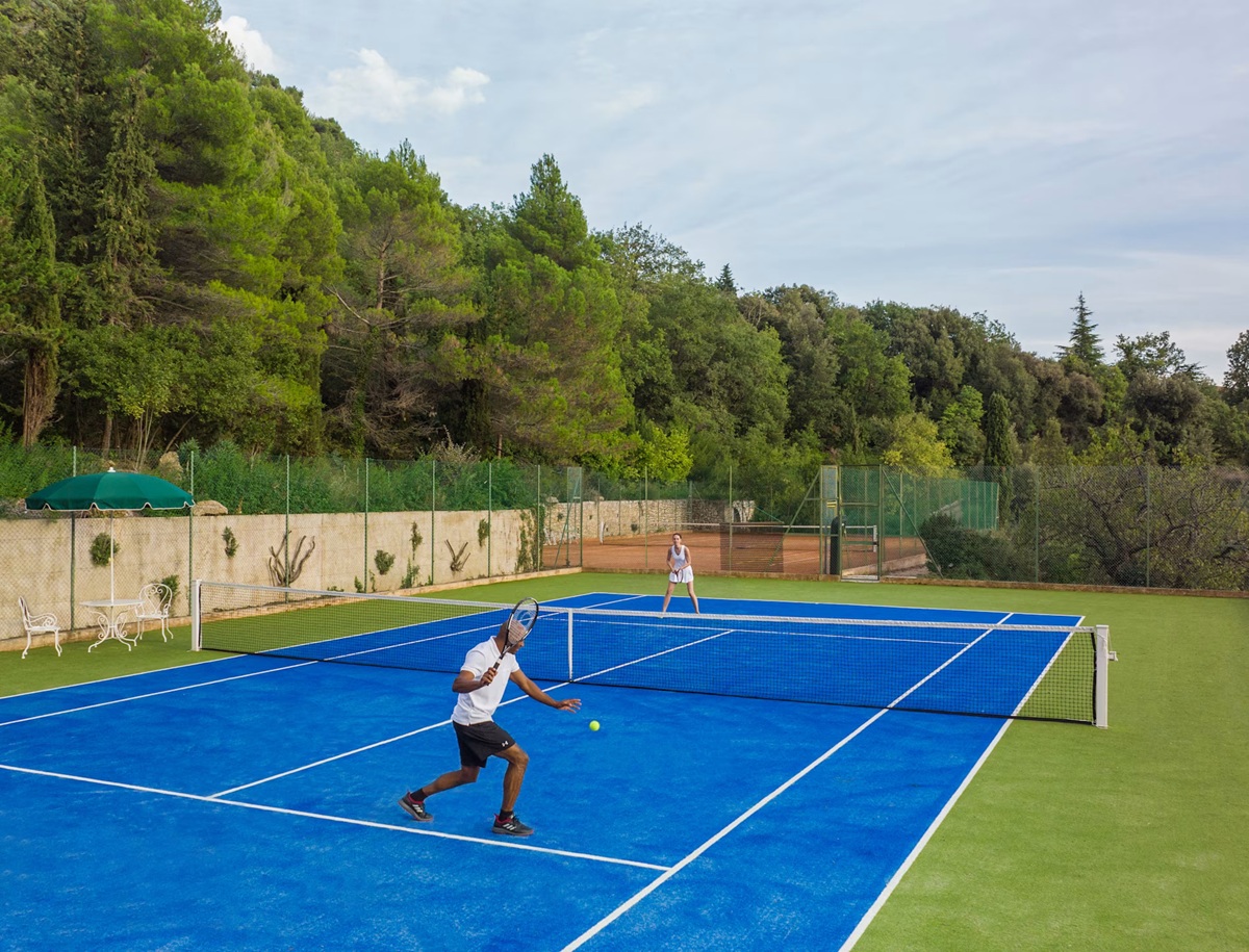 This hotel in Provence has a tennis court and two pickleball courts, ideal for those who want to improve their skills and enjoy a little bit of friendly competition. Luxury Wellness Travel in the French Riviera
