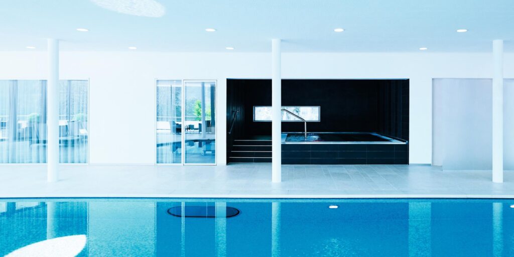 Beyond its serene spa spaces, what distinguishes Clinique La Prairie is its foundation in science, something rarely found in Lake Geneva hotels with indoor pools. Supreme Among the Lake Geneva Hotels with Indoor Pools.