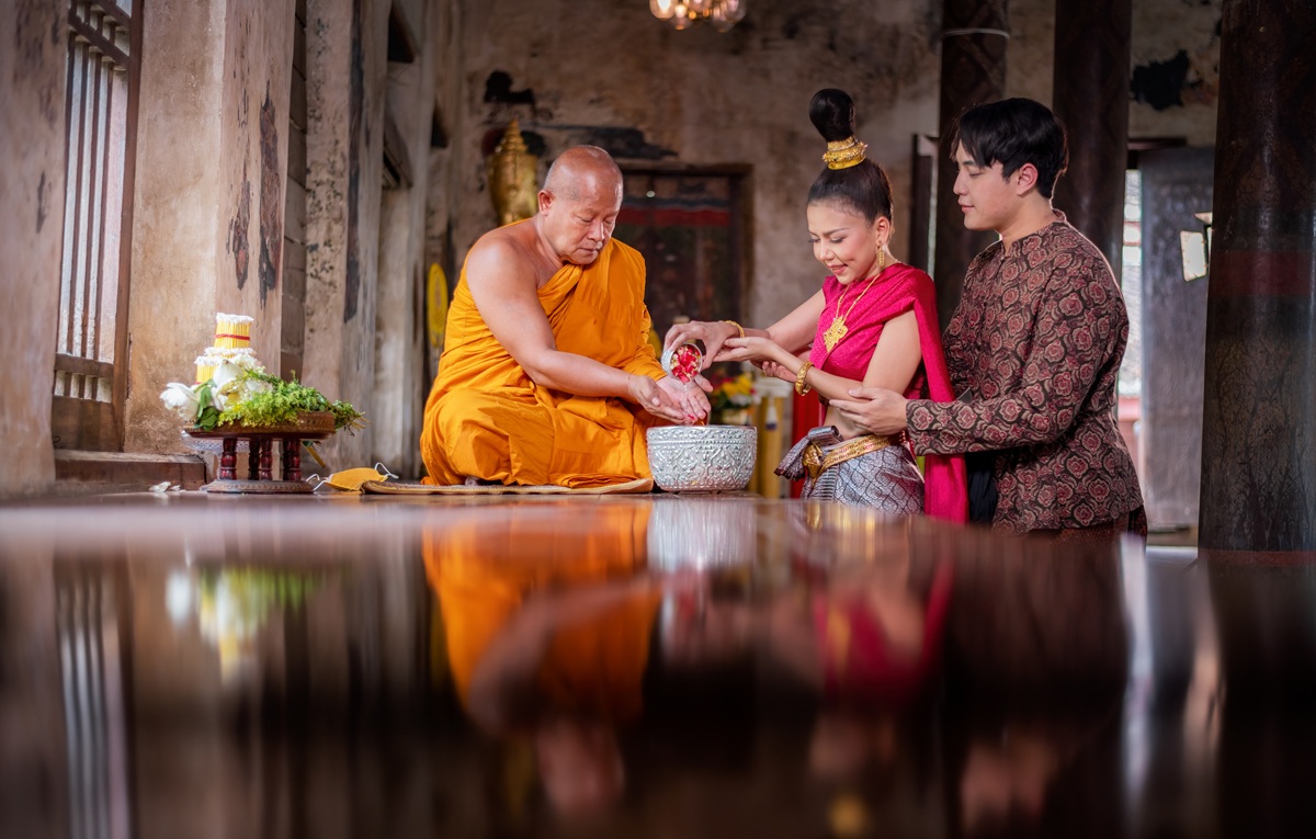 Visiting the Monks in Sri Lanka For An Entire Day 